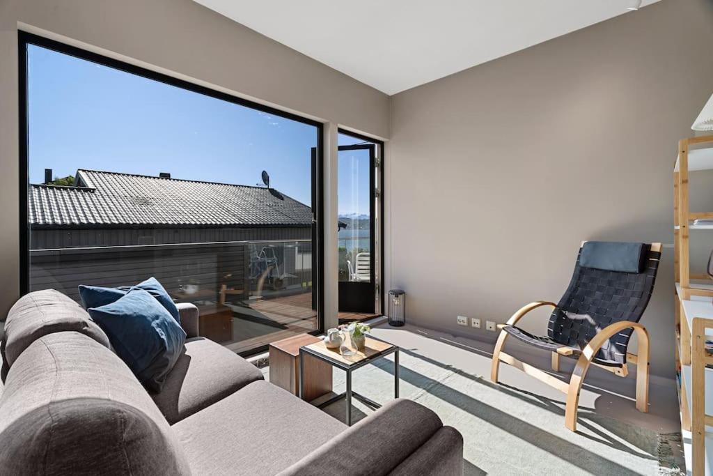Seaview Studio W/Terrace&Parking Тромсё Экстерьер фото
